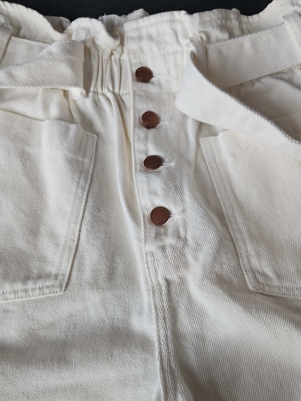 Blank NYC High Waist White Twill Paperbag Shorts with Belt - Picture 3 of 10